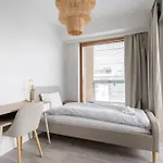 Nordic Grand - 3bdr - Sauna - Free Parking شقة *