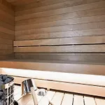 Nordic Grand - 3bdr - Sauna - Free Parking Appartamento