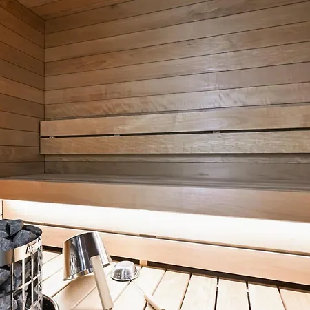 Nordic Grand - 3bdr - Sauna - Free Parking Appartement