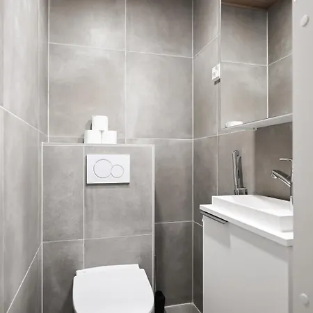 Nordic Grand - 3bdr - Sauna - Free Parking Apartamento