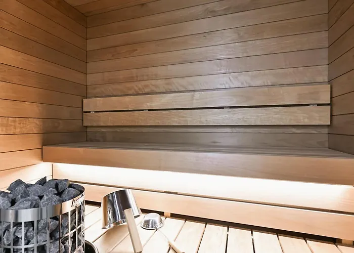 Nordic Grand - 3bdr - Sauna - Free Parking Appartement