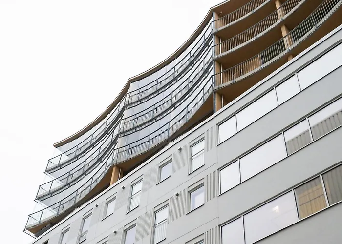 Nordic Grand - 3bdr - Sauna - Free Parking Apartman